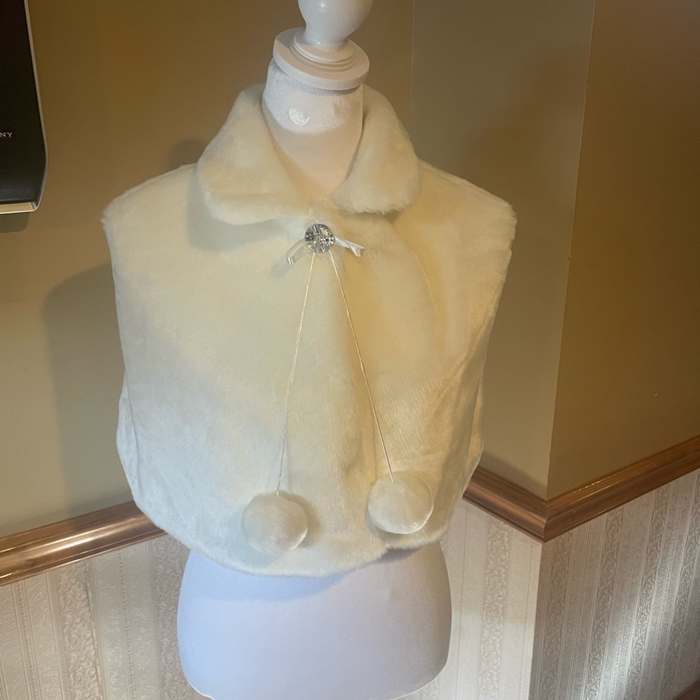 White Fur/Wrap for Kids/Tweens